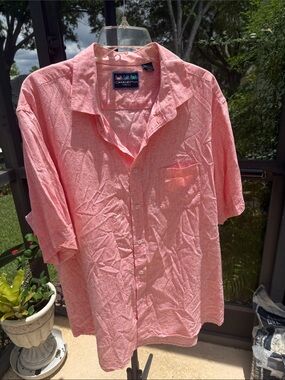 Charleston threads coral Short-Sleeve Button-Down Shirt